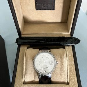 Louis Vuitton Womens White Gold Watch with brand new band (free).